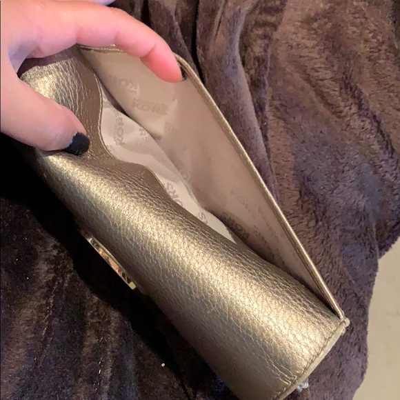 Gold MIchael Kors Wallet - Picture 2 of 8